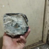 یک عدد سنک جاسبر مشکی کم یاب