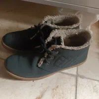 بوت خارجی سبک و شیک  سایز ۳۸ فقط یک سوم قیمت