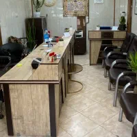 فروش ۴ عدد میز کانتر مناسب املاک و دفاتر اداری