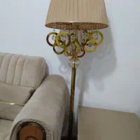 آباژور کنار مبل