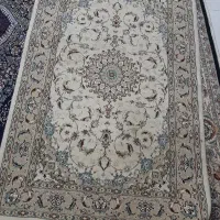 یکعددفرش ماشینی یکدریک ونیم کرم