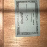 گیتار  yamaha c40