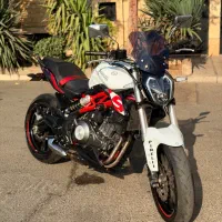 بنلی ۳۰۰ ۱۴۰۲ کم کار