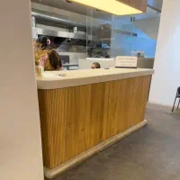 فروش ۲ عدد کانتر چوبی کار دست و ۳ عدد لوستر چوبی|لوستر و چراغ آویز|کرمان, |دیوار