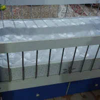 تخت کودک نوزاد تشک و میز آرایش و تخت خواب دو نفره|تخت و سرویس خواب|یاسوج, |دیوار