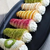 شیرینی تر،نان رولت،بیسکوبیت عسلی،ساقه عروس،سولی|خوردنی و آشامیدنی|مشهد, عبادی|دیوار