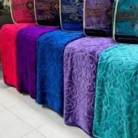 پتو|رختخواب، بالش، پتو|تاکستان, |دیوار