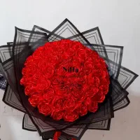 دسته گل های رز روبانی