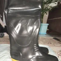 چکمه کفش ملی