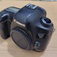 اجاره دوربین عکاسی و فیلمبرداری همراه لنز