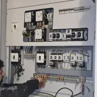 برقکار صنعتی و مونتاژ کار تابلو برق