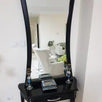اینه و کنسول چوبی