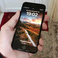 آیفون SE 2022 باتری 100