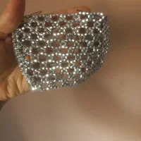 گل سر مهره دوزی و موی مصنوعی یک متر