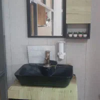 روشویی شیک و تمیز همراه شیر طلایی
