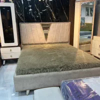 ست تخت،تخت،مدل پرنس ،اینه قدی،میز آرایش|تخت و سرویس خواب|اهواز, نادری|دیوار