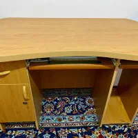 میز کامپیوتر و تحریر به همراه صندلی چرخدار گردان|میز تحریر و کامپیوتر|تربتحیدریه, بوستان باغ ملی|دیوار