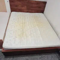تشک و زیرتختی