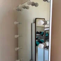 اینه تمام قدی چراغ دار