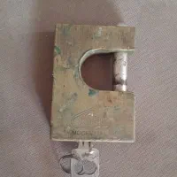 قفل‌های کتابی