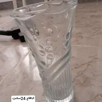 گلدان شیشه ای