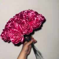 گل مصنوعی با روبان