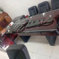 میز مدیریت و کنفرانس با صندلی