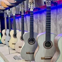 گیتار ٪یونیک C50|گیتار، بیس، امپلیفایر|نجفآباد, ۲۲ بهمن|دیوار