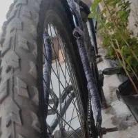 دوچرخه|دوچرخه، اسکیت، اسکوتر|خاش, |دیوار