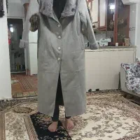 یک عدد پالتو زنانه  از آذربایجان خریدم
