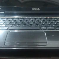 خانم آشنا به نرم افزار فتوشاپ