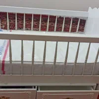 تخت نوزاد|تخت و صندلی بچه|قم, انسجام|دیوار