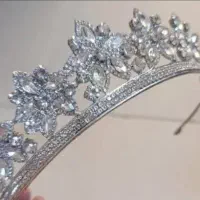 تاج عروس اکبند