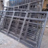 نصاب و جوشکاری درب و پنجره و سقف های شیب دار