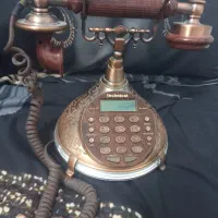 تلفن رو میزی