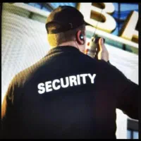 استخدام نگهبان مجتمع مسکونی