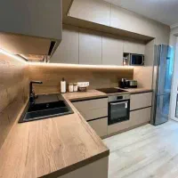 140متر-اپارتمان-شهرک-بنفشه-بافت-اصلی-نوساز