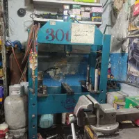 شاگرد هیدرولیک و جلوبندی