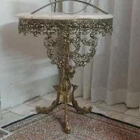 میز برنجی