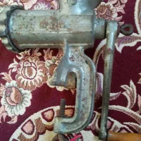 چرخ گوشت قدیمی