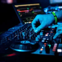 بهترین دیجی آقا یا خانم با بهترین قیمت در خوزستان|خدمات پذیرایی، مراسم|دزفول, |دیوار