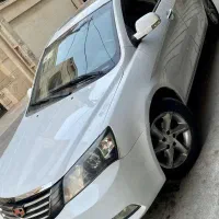 جیلی امگرند ۲۰۱۳ کم کار سکه خوش قیمت