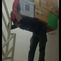کارگرخالی باربری خاور اسباب کشی جابجای حمل باراثاث