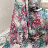 دو عدد چادر رنگی|لباس|قم, باغ شریفی|دیوار