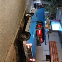 نیسان  دارم همکاری بار فروشی تربار