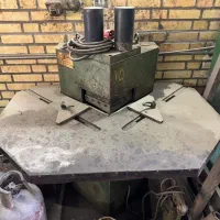 گیوتین گوشه زن