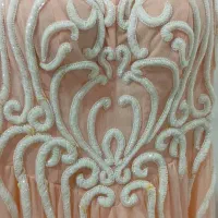 لباس مجلسی|لباس|قشم, |دیوار