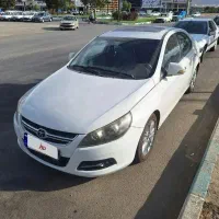 جک J5مدل ۱۳۹۴ اتومات 1800cc