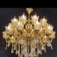 لوستر۸شاخه ۱۶ روشنایی