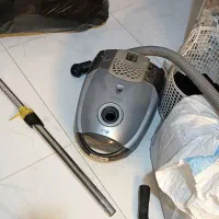 یک عدد جاروبرقی ال‌جی